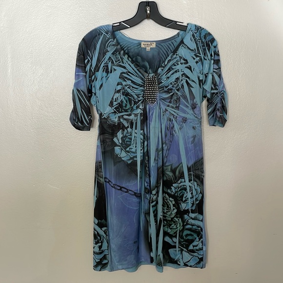 EUC One World Top. Size Medium - Picture 1 of 5